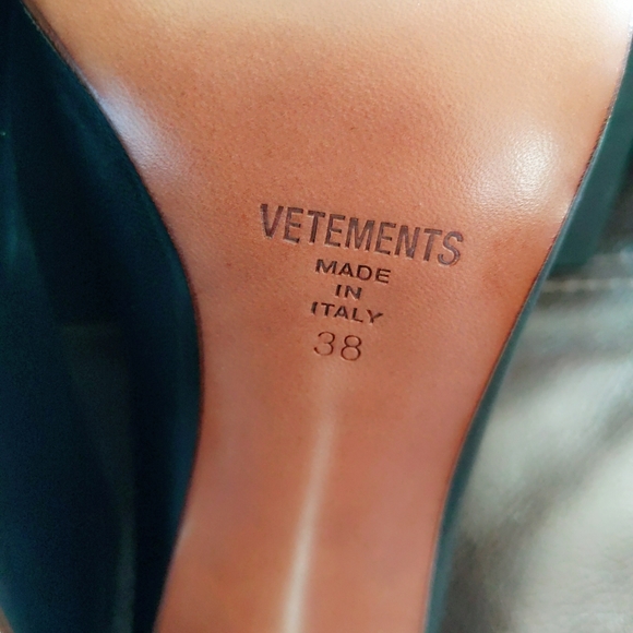 ♥️ 4x HP ♥️ Vetements Soft Black Leather Round Toe Bullet Heel Mules 38 7.5 - Picture 9 of 11